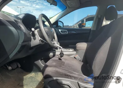 2015 Nissan Pathfinder S z USA, uszkodzony, nr VIN 5N1AR2MM0FC612222